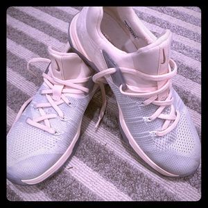 Nike Metcon women’s 9 like new